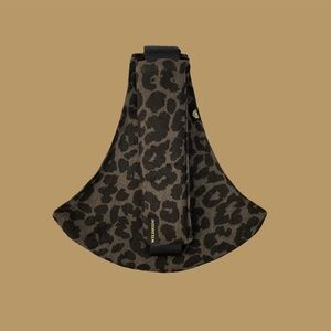 New TODDLER CARRIER GREY LEOPARD PRINT